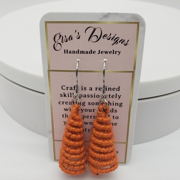 Handmade Jewelry - 225- Spiral Design Dangle Handmade Earrings NWT